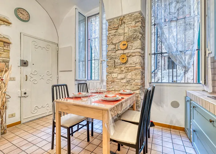 Caratteristico In Centro - Happy 아파트 산레모